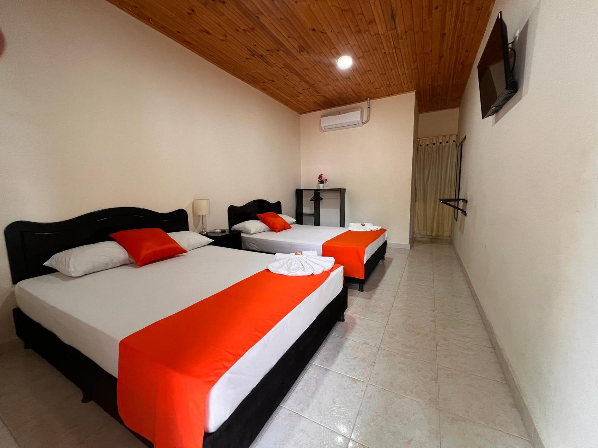 Hotel Colonial فيلافيجا المظهر الخارجي الصورة