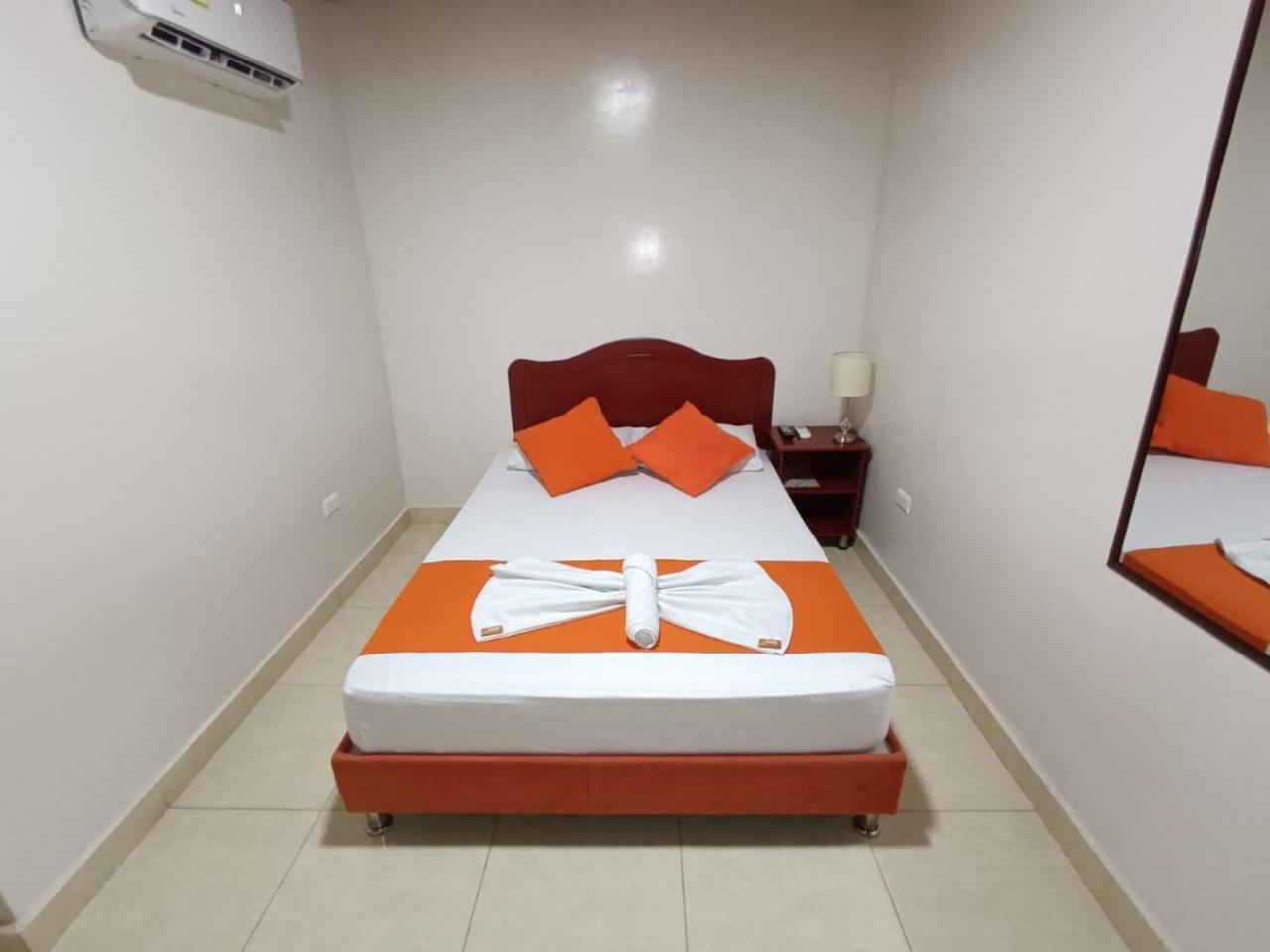 Hotel Colonial فيلافيجا المظهر الخارجي الصورة